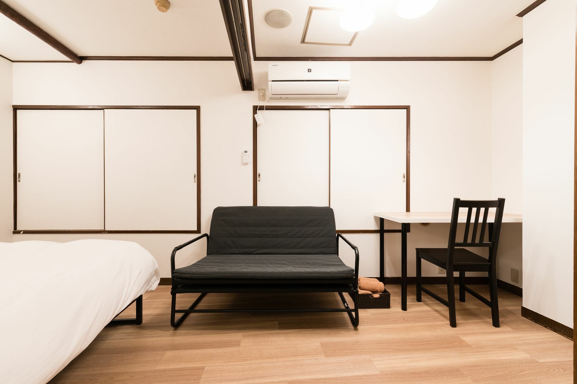 Ouji Music Lounge Hostal *